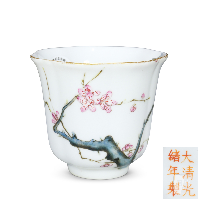 清光绪 粉彩花卉花口杯